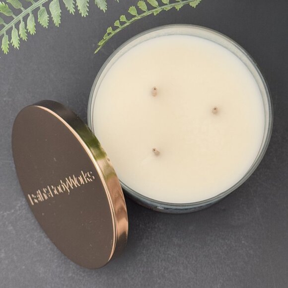 BBW Dressed In White Bath & Body Works 3 Wick Candle - Picture 6 of 10